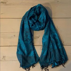 NWOT - Long Scarf with Fringe - Blue + Black